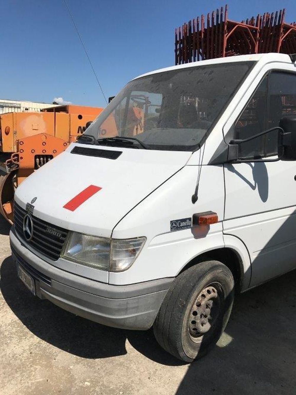 Autocarro MercedesBenz 308 D vendita usato compro MercedesBenz