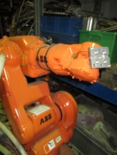 Robots annunci ROBOT ABB IRB 140 vendita macchina ROBOT ABB IRB 140 usati offerte aste macchine utensili attrezzature e macchinari