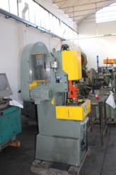 Presse annunci PRESSA ECCENTRICA MIOS 25 Ton vendita macchina PRESSA ECCENTRICA MIOS 25 Ton usati offerte aste macchine utensili attrezzature e macchinari