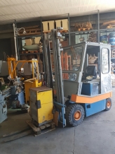 Carrelli elevatori annunci CARRELLO ELEVATORE ELETTRICO OM 30Q. vendita macchina CARRELLO ELEVATORE ELETTRICO OM 30Q. usati offerte aste macchine utensili attrezzature e macchinari