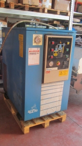 Compressori annunci Compressore usato Ceccato RLE 30 vendita macchina Compressore usato Ceccato RLE 30 usati offerte aste macchine utensili attrezzature e macchinari