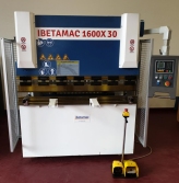 Piegatrici annunci PRONTA Piegatrice Ibetamac 1600x30 T vendita macchina PRONTA Piegatrice Ibetamac 1600x30 T usati offerte aste macchine utensili attrezzature e macchinari