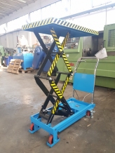 Carrelli elevatori annunci NUOVO CARRELLO REGOLABILE IN ALTEZZA MOD vendita macchina NUOVO CARRELLO REGOLABILE IN ALTEZZA MOD usati offerte aste macchine utensili attrezzature e macchinari