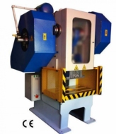 Presse annunci Presse meccaniche CE a collo di cigno vendita macchina Presse meccaniche CE a collo di cigno usati offerte aste macchine utensili attrezzature e macchinari