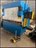 Pressa piegatrice CBC Modello T90/25IS, 90x2550 usato NUOVA PRESSA IDRAULICA MANUALE E PNEUMAT foto 10