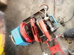Filettatrice elettrica CBC mod 350 usato CENTRO DI LAVORO VERTICALE 5 ASSI HAMUEL immagine Centri di lavoro usati in vendita