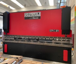 Piegatrice Schiavi HFB 4100X160 usato CARICABARRE AUTOMATICO IEMCA T560/37/P immagine Torni usati in vendita