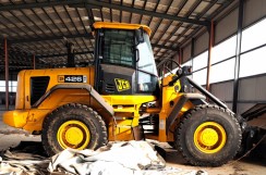 PALA GOMMATA JCB 426 HT usato Linea kaiser immagine Varie Macchinari usati in vendita