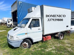 IVECO FIAT 35.10 TURBO DAILY CON CASSA usato BMW X1;   Anno: 2009 ; Lettura: 57.100 immagine Macchine usati in vendita