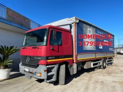 MERCEDES-BENZ 1831 CENTINATO COPRI E SCOPRI usato PNEUMATICO PER CAMION 315 / 80 R22,5  foto 10