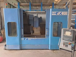 CENTRO DI LAVORO A MONTANTE MOBILE FMS ISX20 usato CENTRO DI LAVORO FANUC ALFA  T21iF  immagine Centri di lavoro usati in vendita