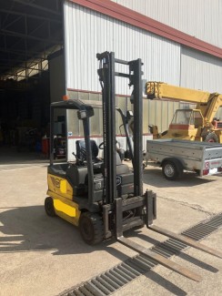 Carrello elevatore Om Modello XE15AC usato CENTRO DI LAVORO FANUC ALFA  T21iF  immagine Centri di lavoro usati in vendita