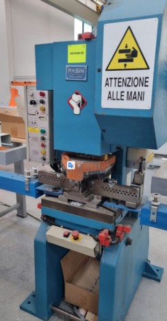 Pressa San Giacomo 20 ton , ann0 1997 CE usato PRESSA HAEGER 824 WT-2H- USATA - foto 10