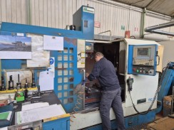 CENTRO DI LAVORO ELIMACCHINE MOD. FMC usato CESOIA COMALL immagine Cesoie usati in vendita